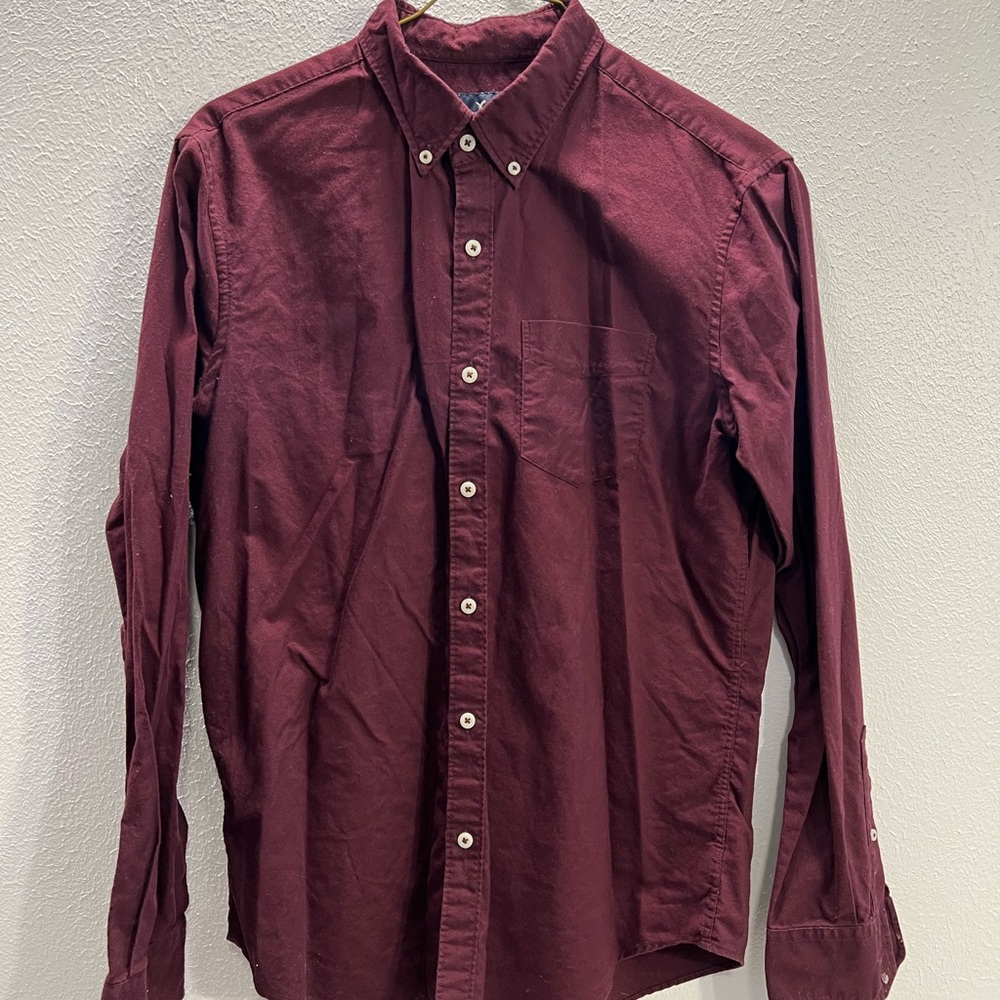 Red American Eagle button down